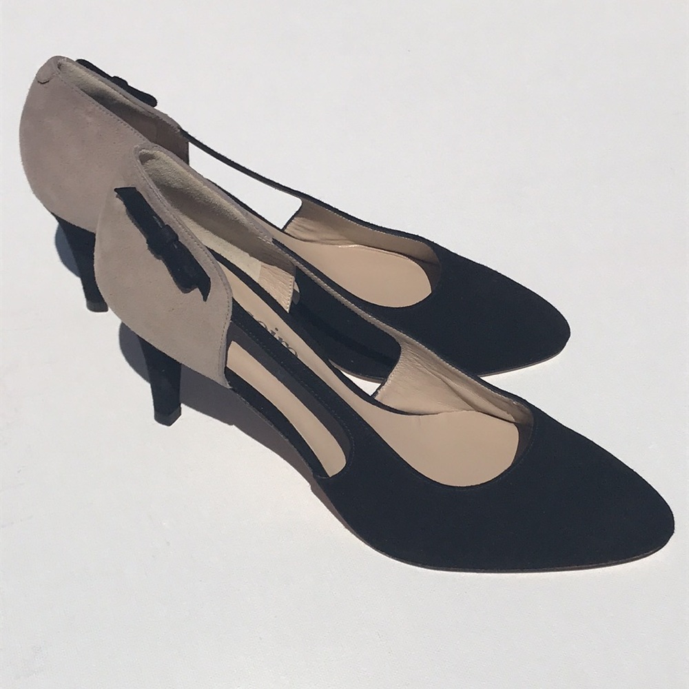 Accessoire Diffusion Suede Black and Grey Pumps